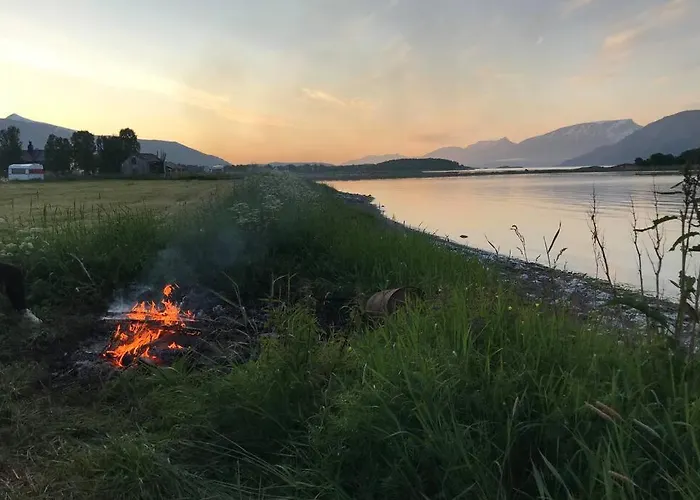In The Heart Of The Lyngen Alps, Holmen I Lyngen Lyngseidet