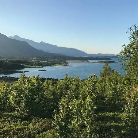 In The Heart Of The Lyngen Alps, Holmen I Lyngen *